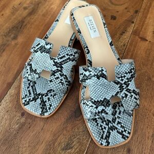 ☀️ New! STEVEN By Steve Madden Slide Leather Sandals in Snake Print